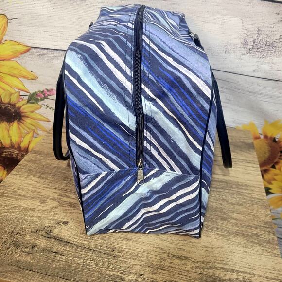 Striped  Weekender Bag Set NWOT - Picture 7 of 11